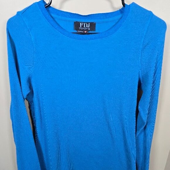 FDJ Women's Crew Neck Long Sleeve Top with Sparkle Trim Size Small - Picture 1 of 6